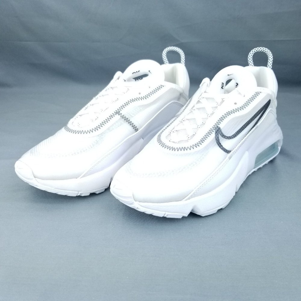 Nike Air Max 2090 Women's Size 8.5 White Black CK2612 100 - Picture 2 of 9